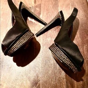 BCBG Maxazria Black Slingback High Heels EUC